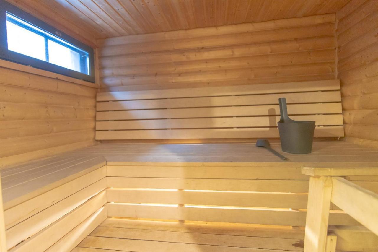 Tunturipoelloe 3 *